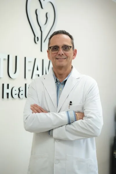 Director Médico Tu Familia Health Center Hialeah