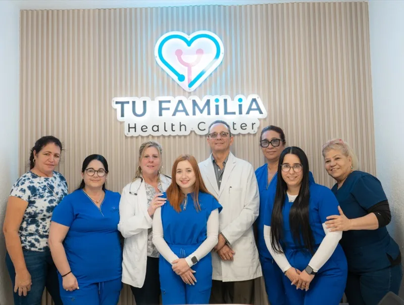 Equipo Completo Tu Familia Health Center